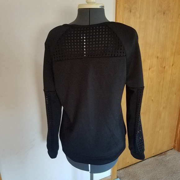Fabletics Sweatshirt with netted details - Picture 2 of 7